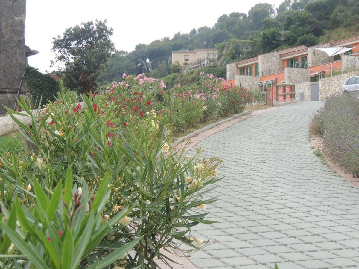 Appartamento Agriturismo Un Mare Di Fiori Ventimiglia Exterior foto